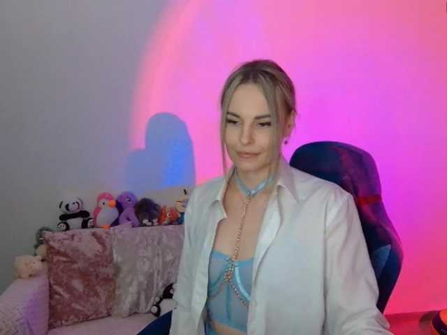 Live sex webcam photo for Katerina-space #278147235