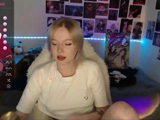 Live sex webcam photo for KaterinaJoyX #276206085