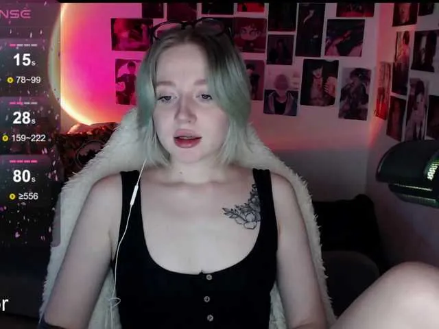 Live sex webcam photo for KaterinaJoyX #276800414