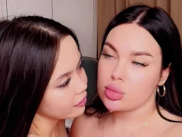 Live sex webcam photo for KaterineTailor #290645367