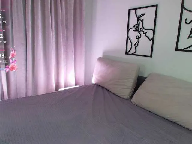 Live sex webcam photo for KaterineTailor #291117443
