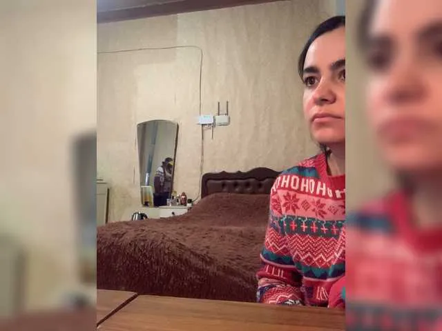 Live sex webcam photo for Katernia48 #272371481