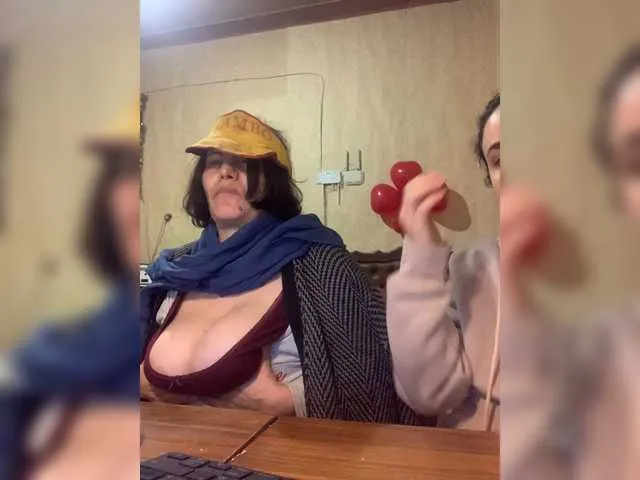 Live sex webcam photo for Katernia48 #272479345