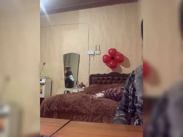 Live sex webcam photo for Katernia48 #272576982