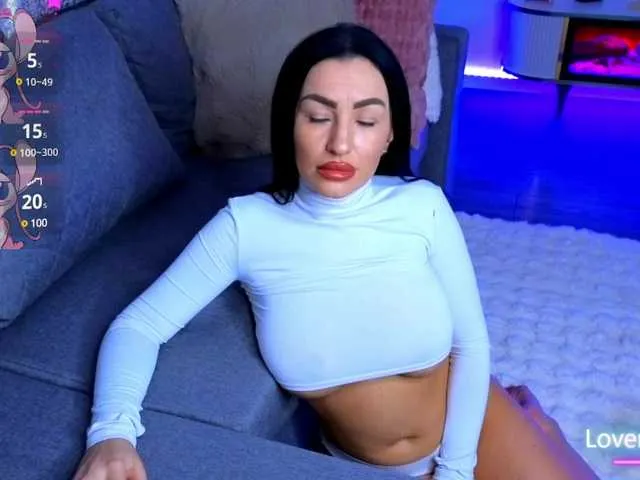 Live sex webcam photo for KateyRivaa #290617432