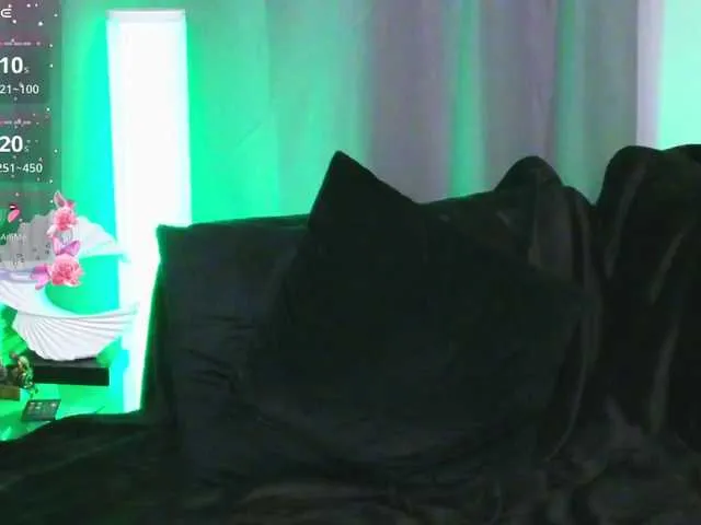 Live sex webcam photo for KateyRivaa #291515157