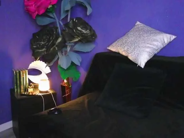Live sex webcam photo for KateyRivaa #291760615