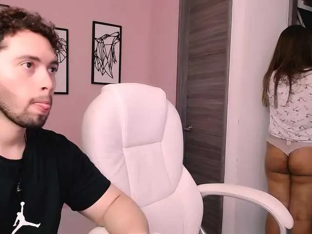 Live sex webcam photo for Kathe-Dean #276168063