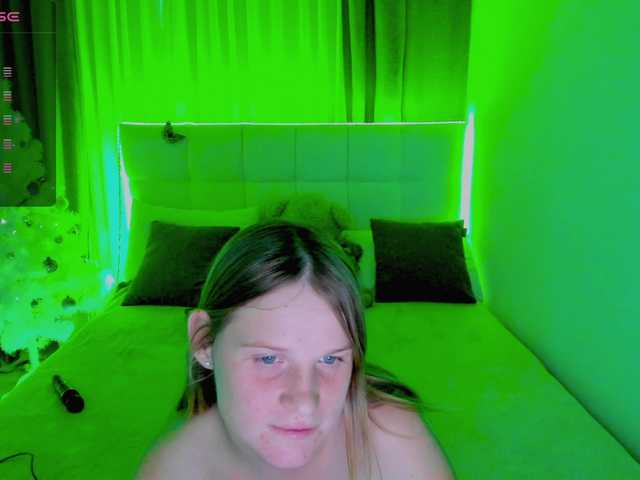 Live sex webcam photo for KathlynHeath #276926930