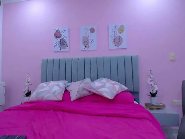 Live sex webcam photo for Kathy-Leon #274534704