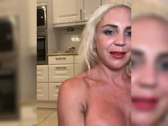 Live sex webcam photo for Kathy-Secret #278224675