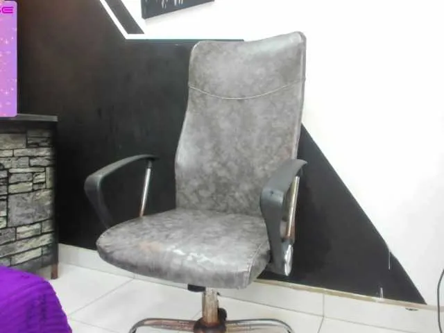 Live sex webcam photo for Kathybrunett #275484016