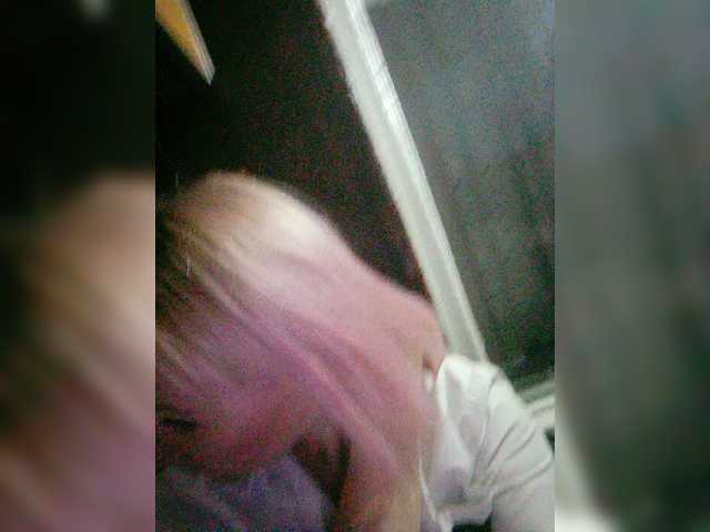 Live sex webcam photo for Katia333 #273768904