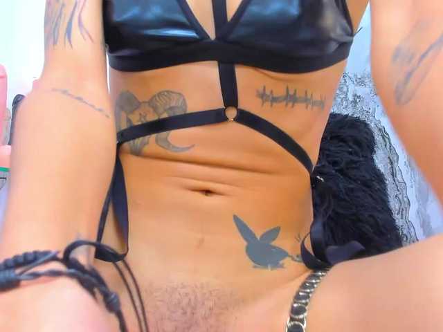 Live sex webcam photo for KatiaBridge #277902873