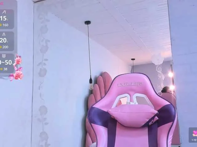 Live sex webcam photo for Katiajones-vc #292284360