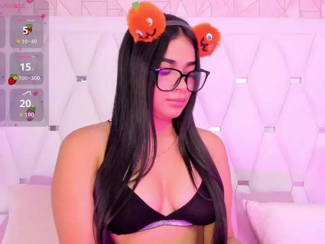 Live sex webcam photo for KatieAdams #292052561