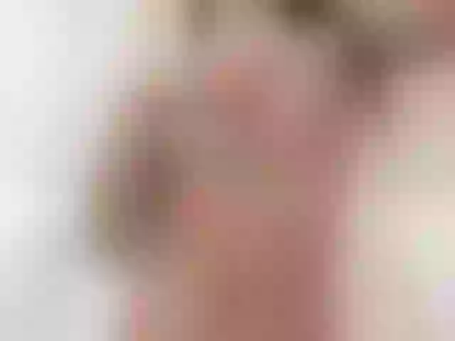 Live sex webcam photo for KatieNolan #271830411