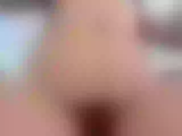 Live sex webcam photo for KatieNolan #271885708