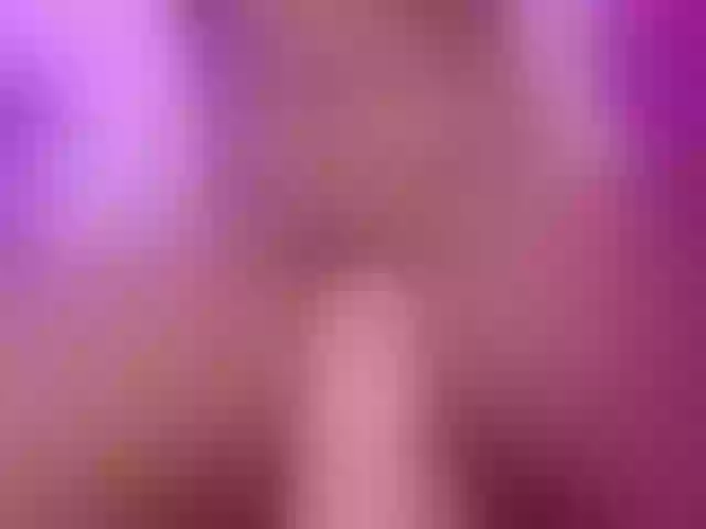 Live sex webcam photo for KatieNolan #272135227