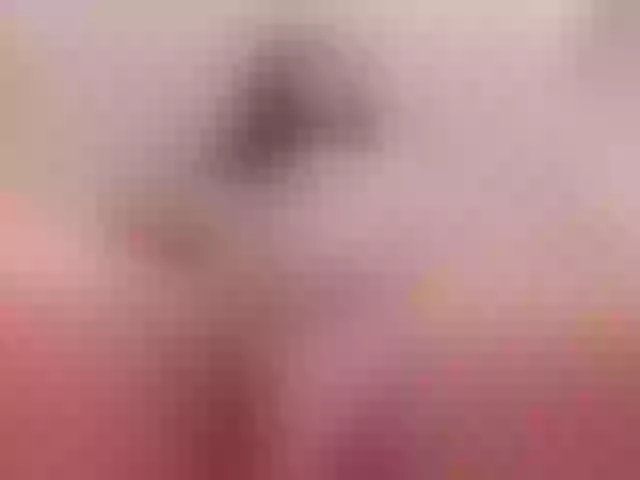 Live sex webcam photo for KatieNolan #272218455