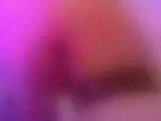 Live sex webcam photo for KatieNolan #272409407