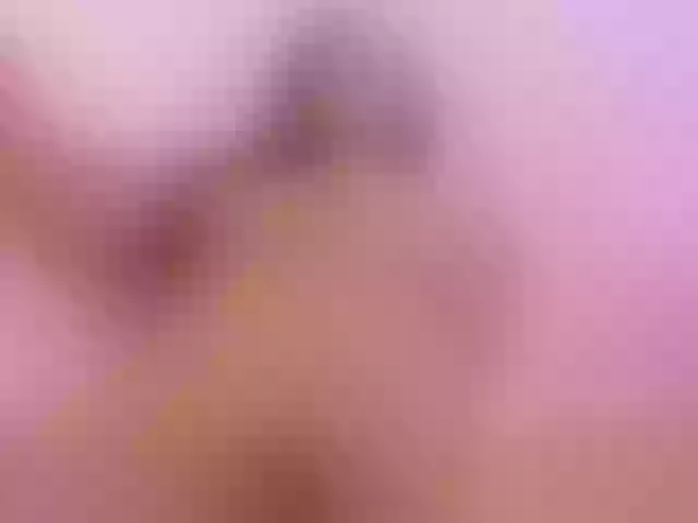 Live sex webcam photo for KatieNolan #273129446