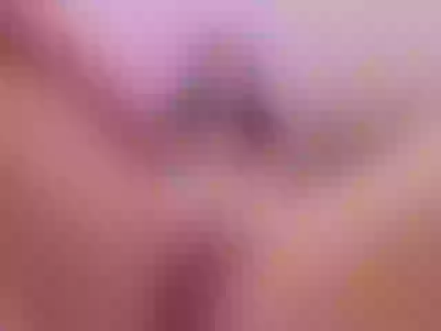 Live sex webcam photo for KatieNolan #273357097
