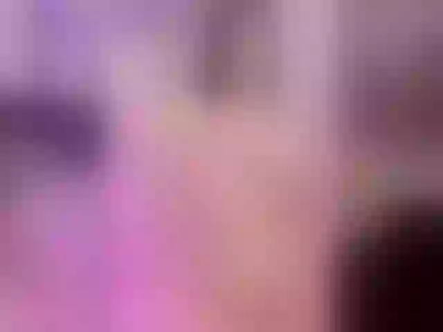 Live sex webcam photo for KatieNolan #274229919