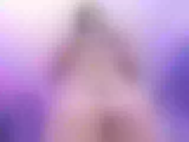 Live sex webcam photo for KatieNolan #274364513