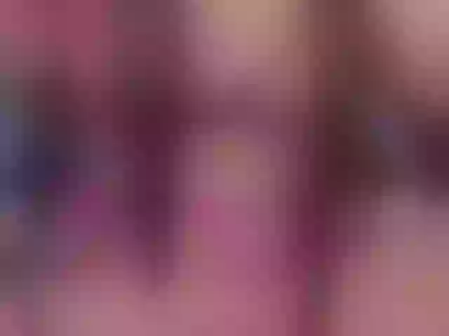 Live sex webcam photo for KatieNolan #275783070