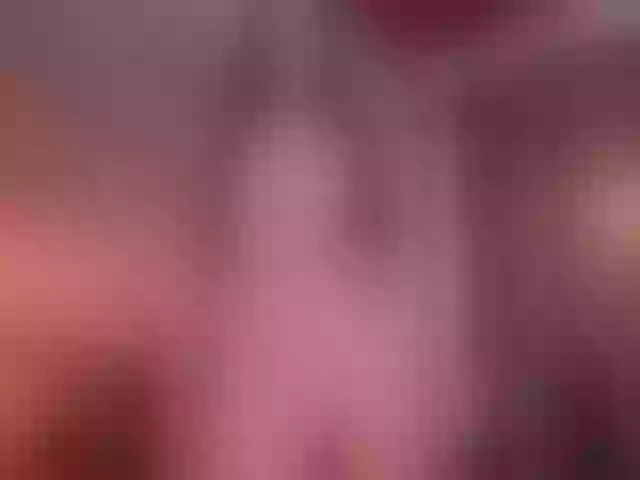 Live sex webcam photo for KatieNolan #276145246