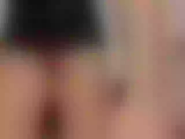 Live sex webcam photo for KatieNolan #276474431