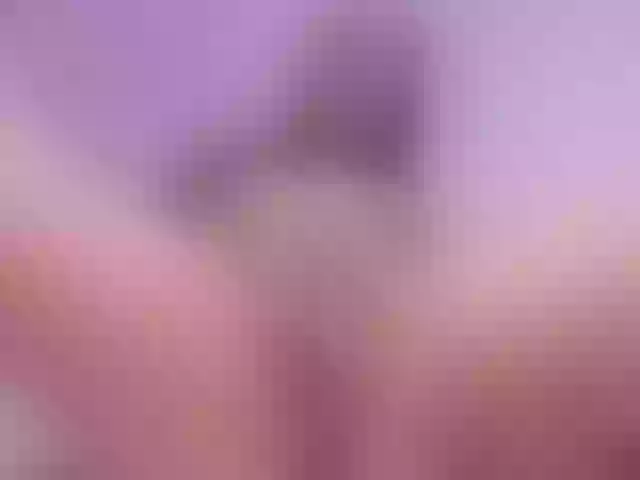 Live sex webcam photo for KatieNolan #276739210