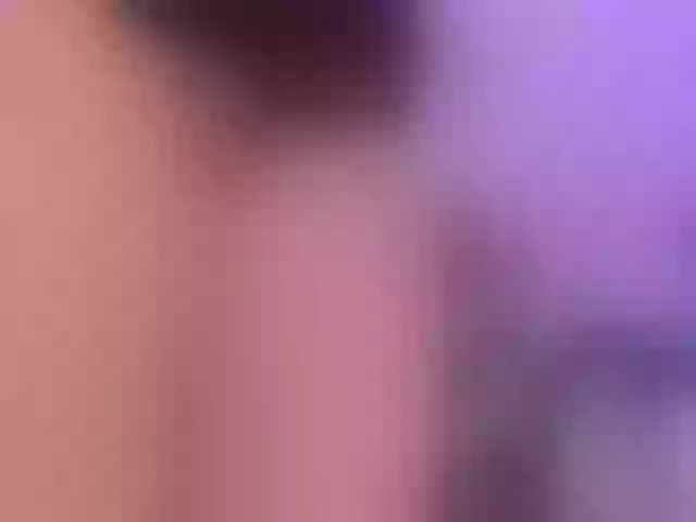 Live sex webcam photo for KatieNolan #276745024