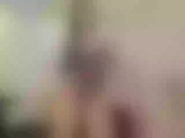 Live sex webcam photo for KatieNolan #276824406