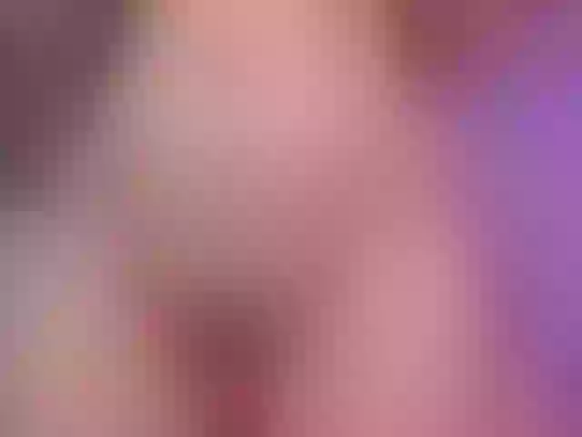 Live sex webcam photo for KatieNolan #276907011