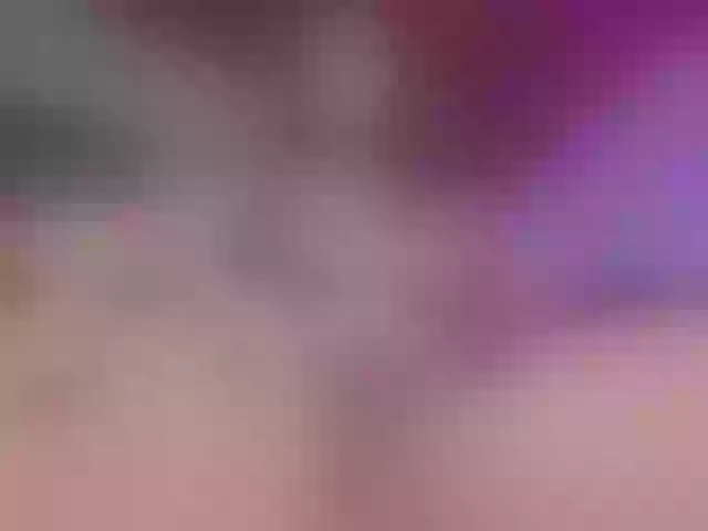 Live sex webcam photo for KatieNolan #277128892