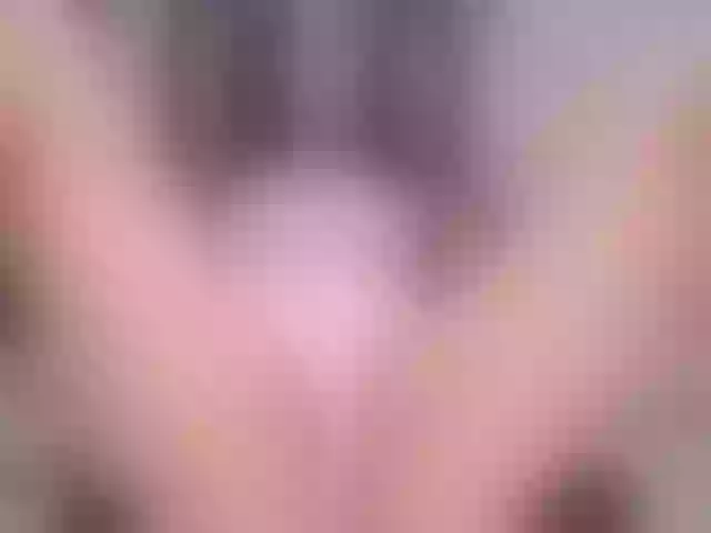 Live sex webcam photo for KatieNolan #277154542
