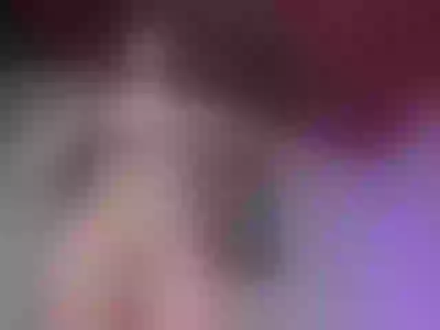 Live sex webcam photo for KatieNolan #277533565