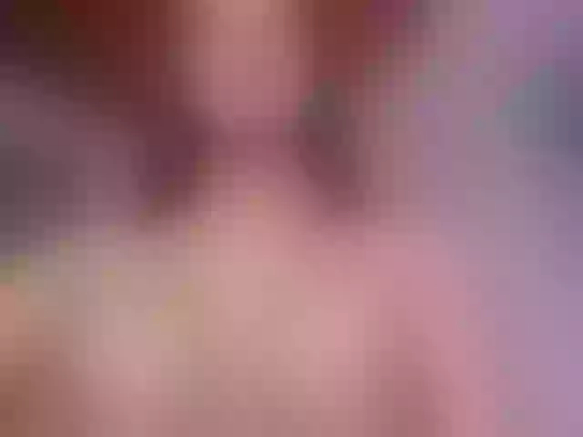 Live sex webcam photo for KatieNolan #290517403