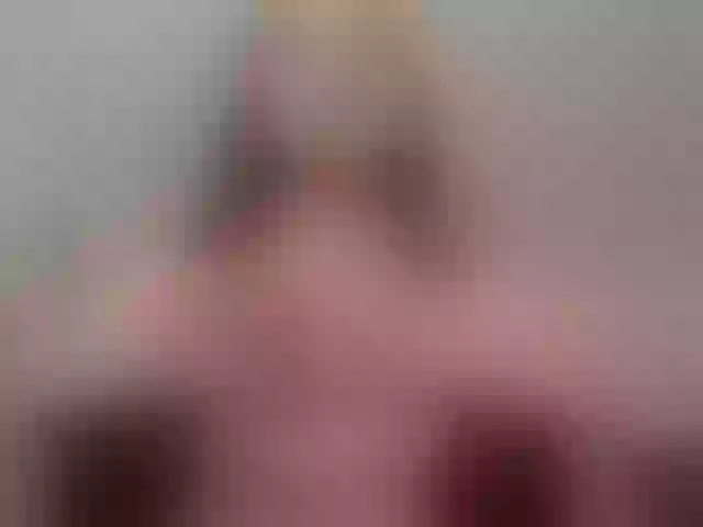 Live sex webcam photo for KatieNolan #290843924