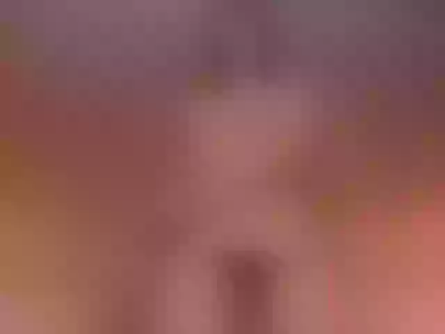 Live sex webcam photo for KatieNolan #291834920