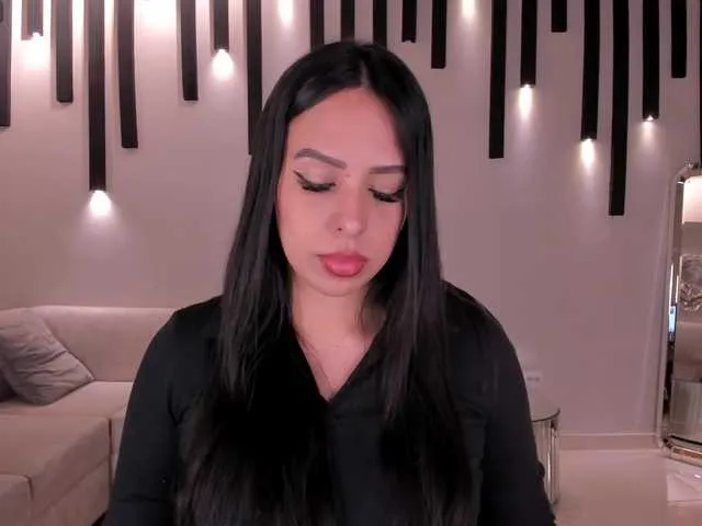 Live sex webcam photo for KatieStonne #291502333