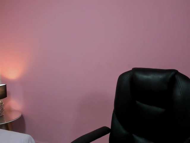 Live sex webcam photo for Katiehs #274452974