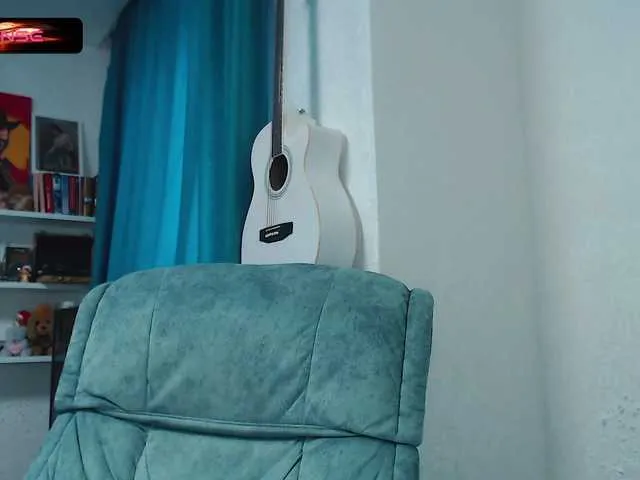 Live sex webcam photo for Katniss-K #277770536