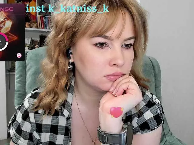 Live sex webcam photo for Katniss-K #277798419