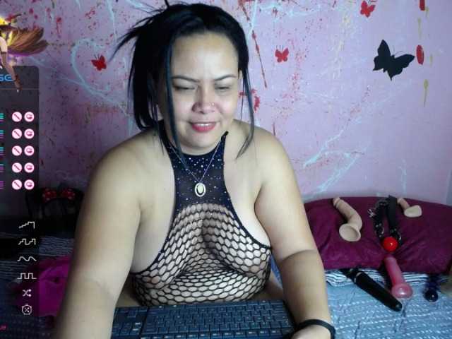 Live sex webcam photo for Katrin-66a #276584327