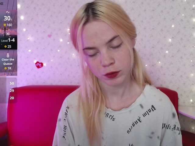 Live sex webcam photo for Katrin-Stone #290901511