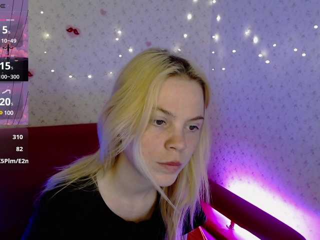Live sex webcam photo for Katrin-Stone #290943943