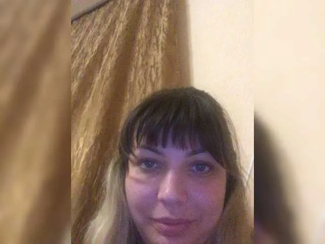 Live sex webcam photo for Katrin32423 #273263194